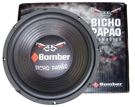 bomber_bicho_papao_15d4_550w_01.jpg