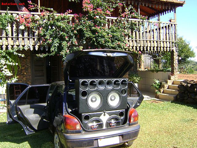 Fiesta
2_12"_Sub_Bicho_Papo_800w_Rms
2_12"_Over