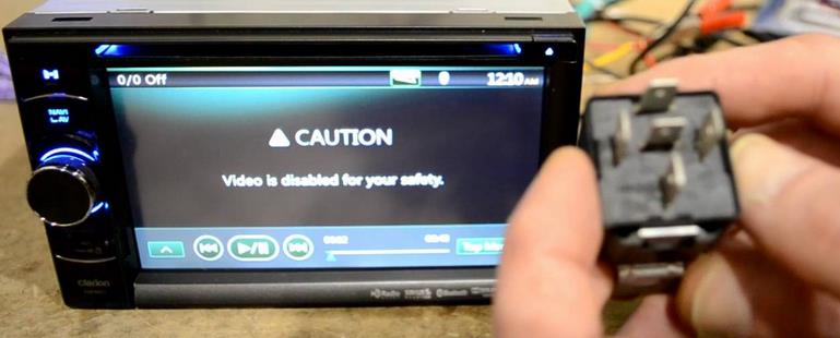 [artigo] Destravamento de vídeo em DVD - fio verde - parking brake